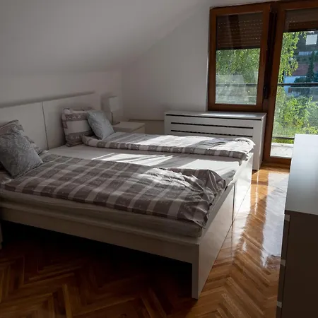 Aparthotel White House Rakovac