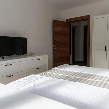 Aparthotel White House Rakovac